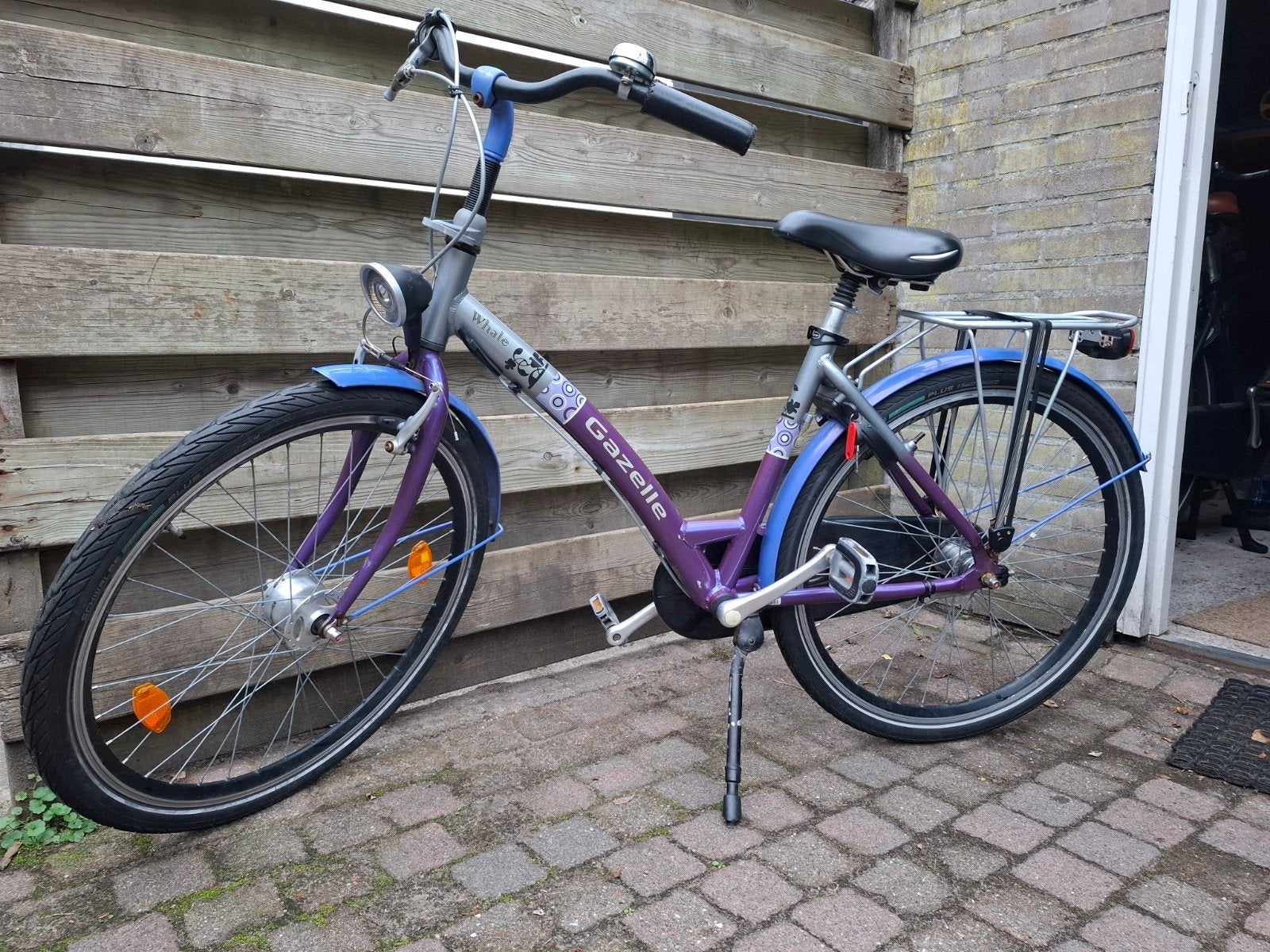 Gazelle 26 inch meisjesfiets met antilekbanden en extra's, Terugtraprem, Gebruikt, Handrem, Gazelle