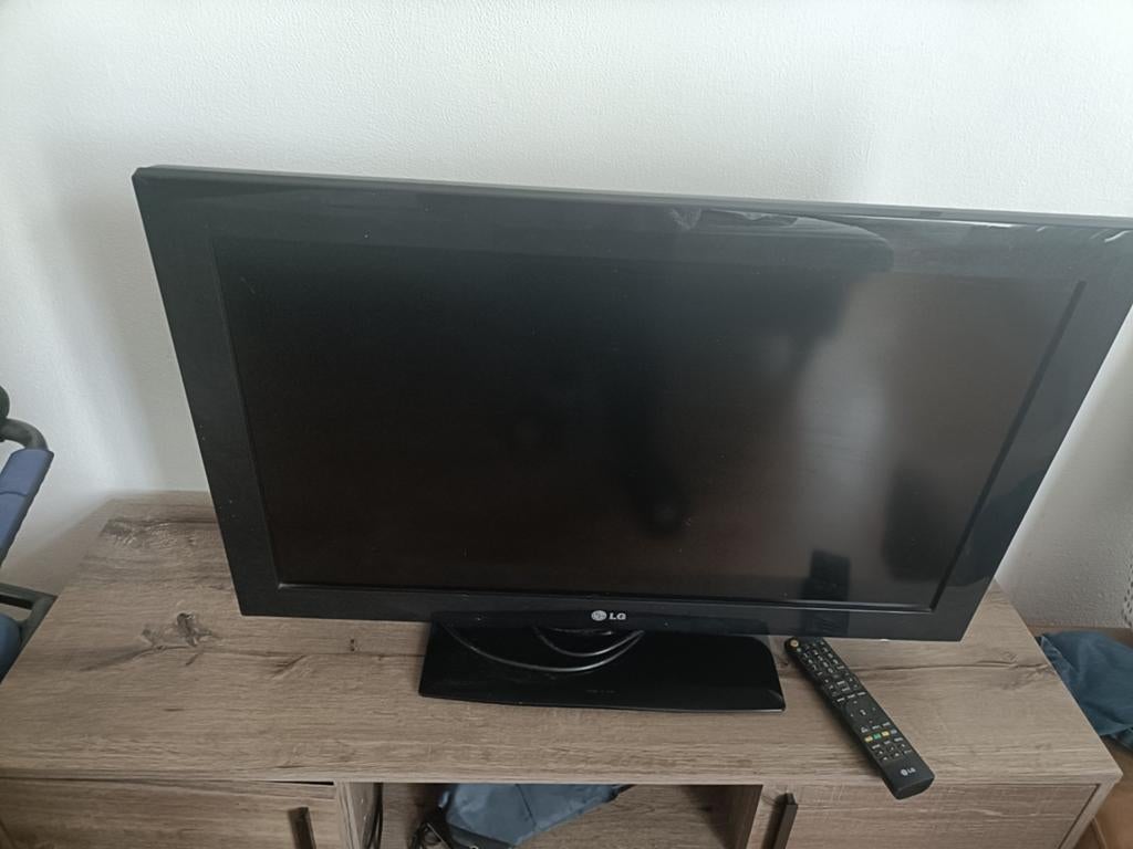LG TV met afstandsbediening - Gebruikt, Audio, Tv en Foto, Televisies, Gebruikt, 50 Hz, Ophalen of Verzenden, LG