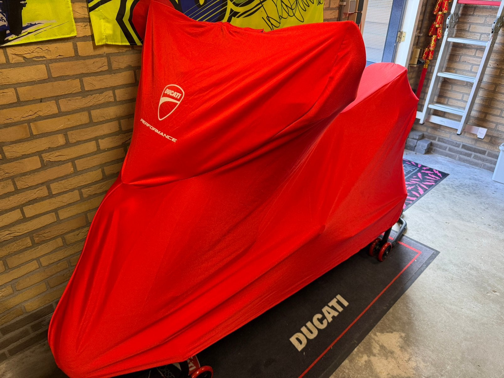 Te koop Ducati Hypermotard indoor hoes, Ophalen of Verzenden, Gebruikt