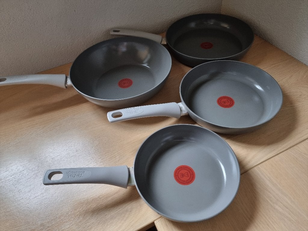 TEFAL RENEW ON 3 Koekenpannen 20/24/28 cm en 1 Wokpan 28cm, Huis en Inrichting, Keuken | Potten en Pannen, Overige materialen