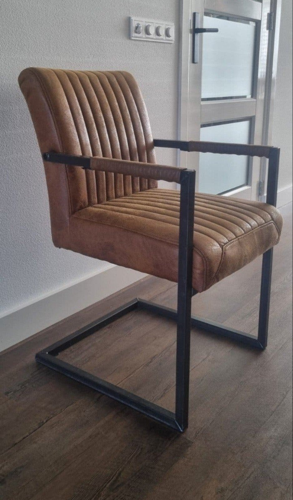 Industriële eetkamerbank met 3 stoelen, Ophalen, Gebruikt, Drie, Bruin