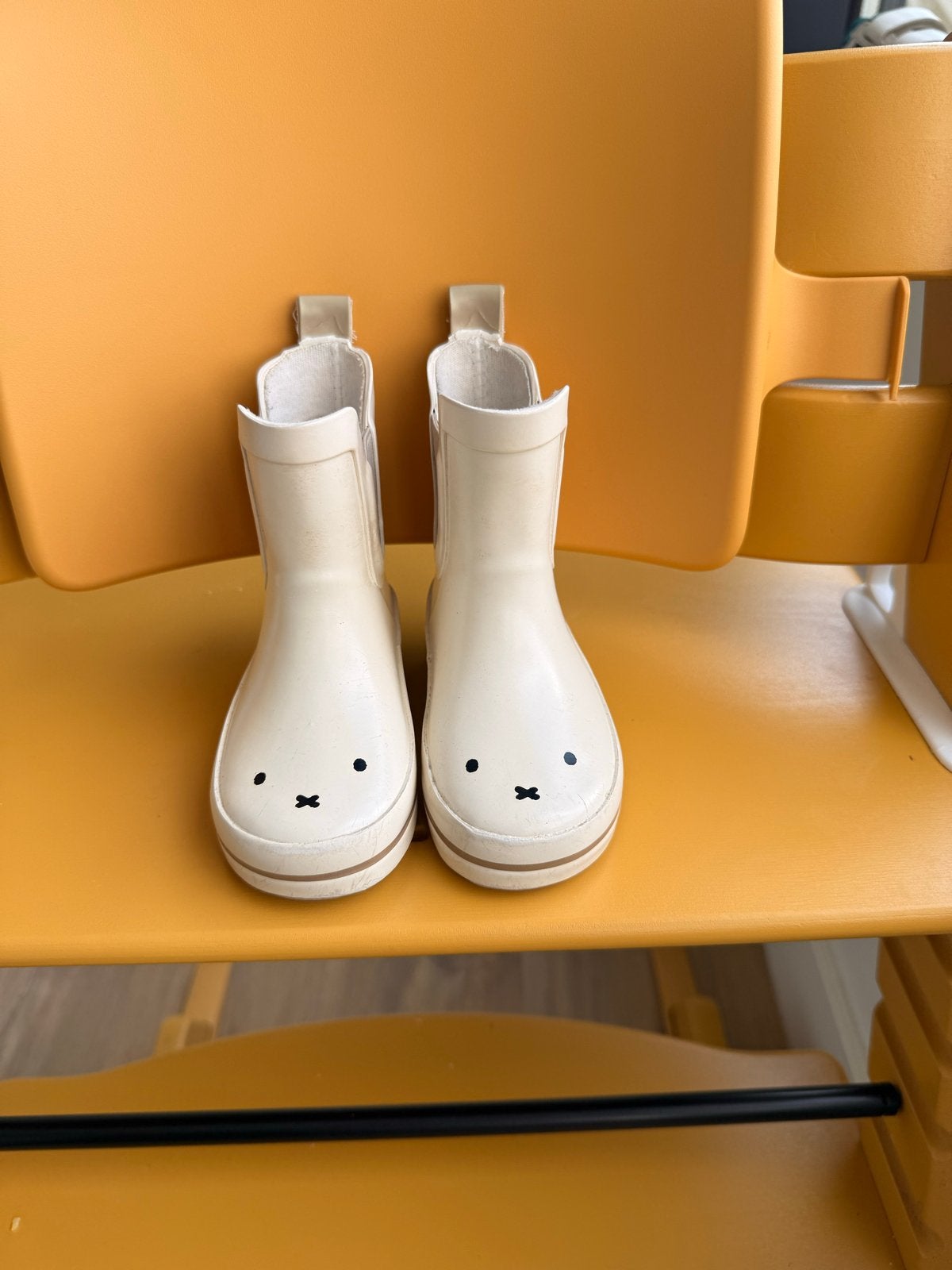 Miffy laarzen maat 21 zo goed als nieuw, Ophalen of Verzenden, Zo goed als nieuw, Jongen of Meisje, Laarzen