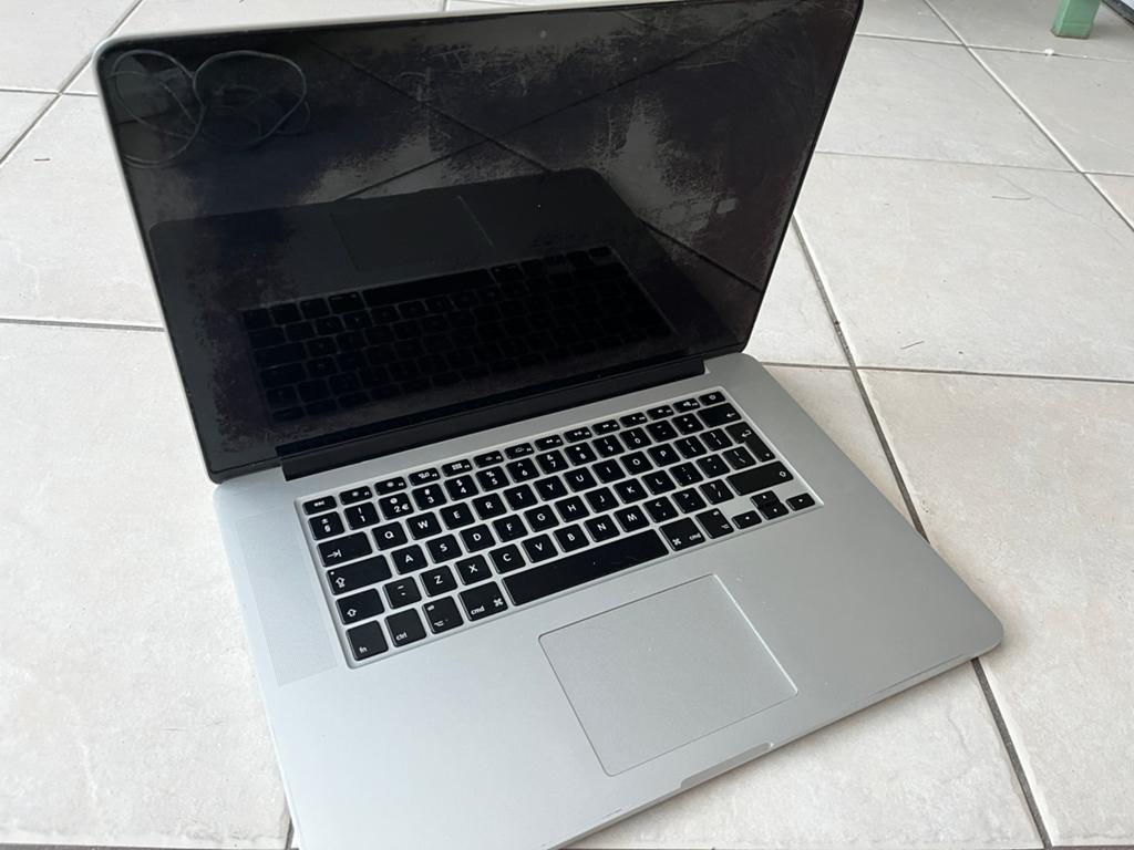 MacBook Pro Retina Mid 2015 15 inch met Magsafe 2 oplader, MacBook Pro, 15 inch, Ophalen of Verzenden, Zo goed als nieuw