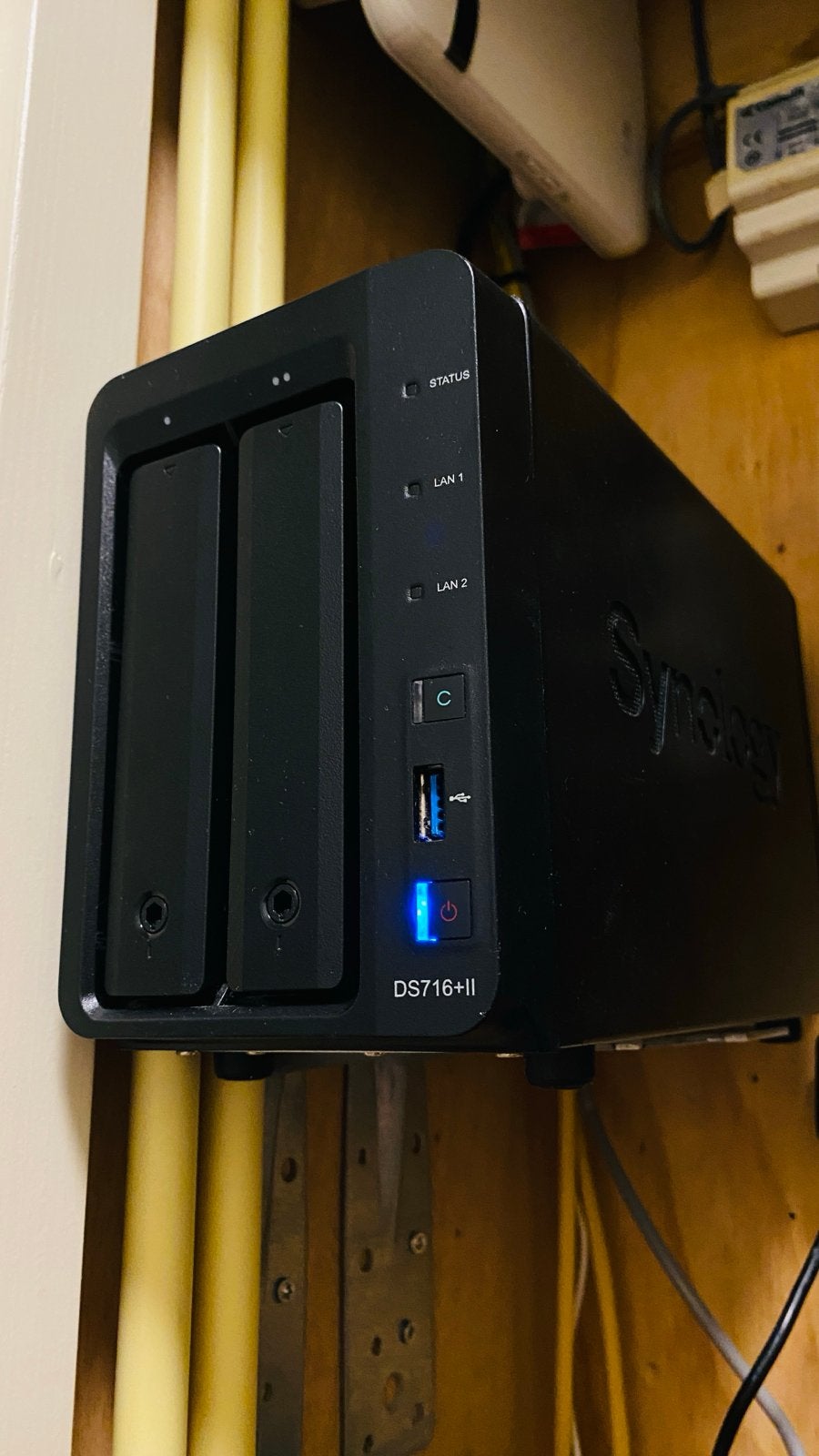 Synology DS716+II NAS - Private Cloud met 8GB RAM, Ophalen, Gebruikt, Server, HDD