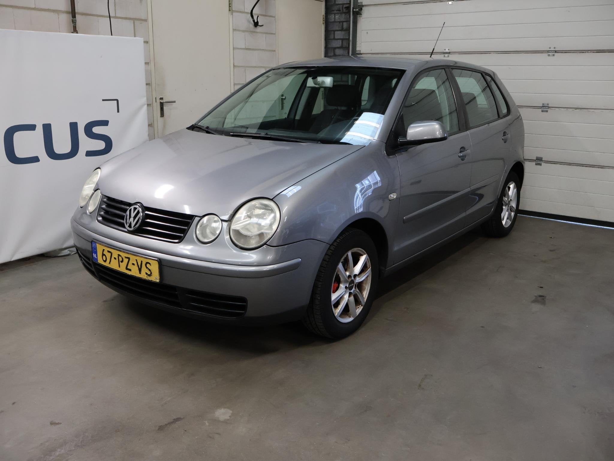 Volkswagen Polo 1.4-16V Athene Airco APK, Auto's, Voorwielaandrijving, Zwart, 4 cilinders, Origineel Nederlands