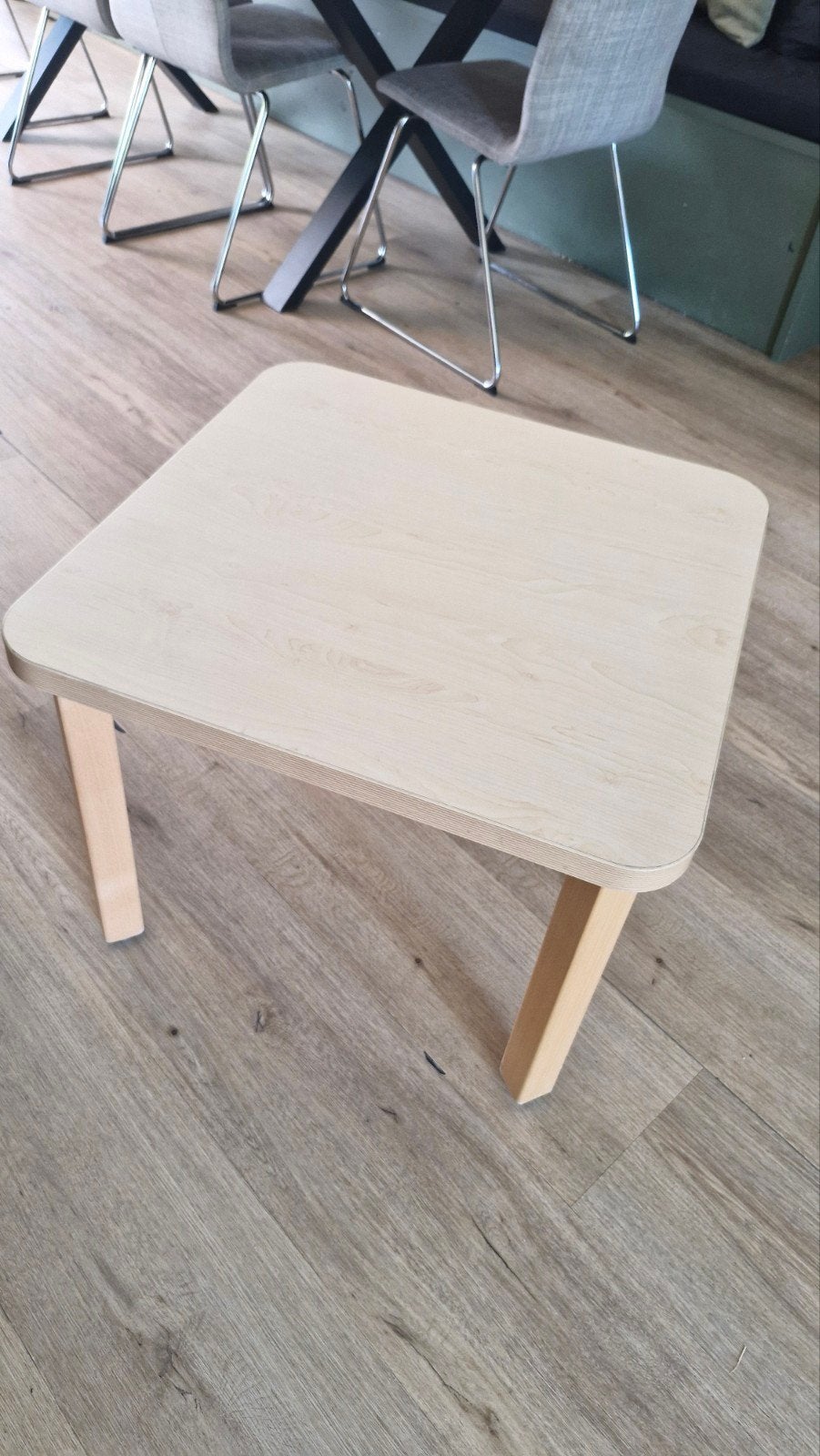 Tafeltje 60x60cm breed x47cm hoog, Ophalen, Vierkant