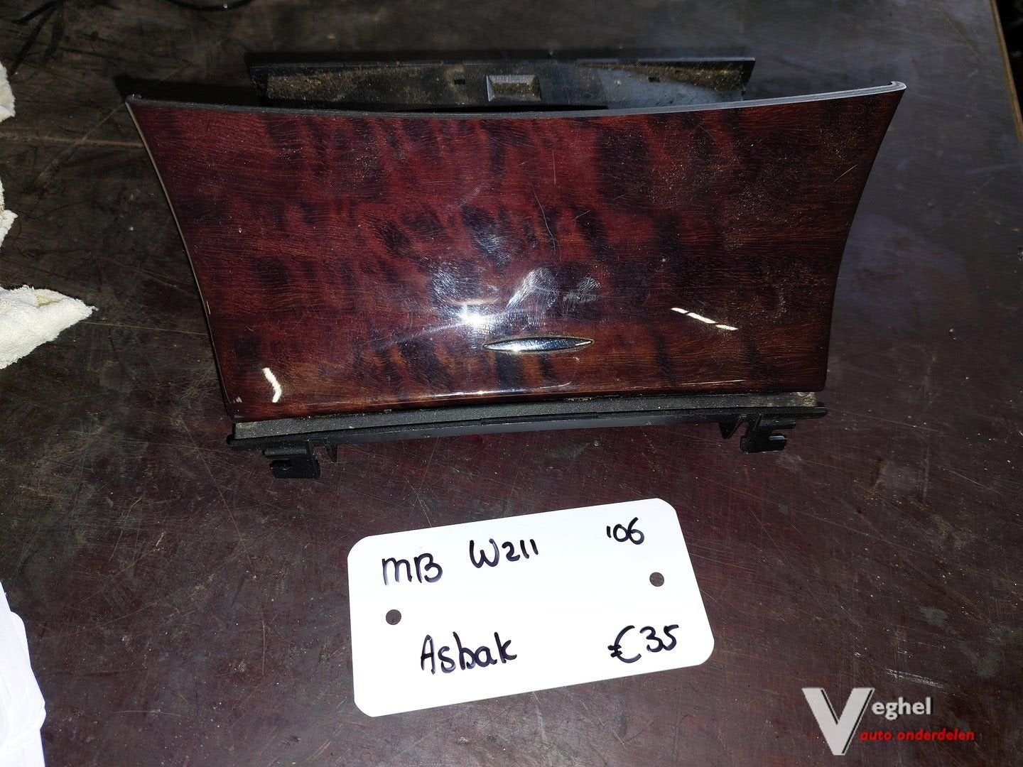 MB W211 asbak '06, Gebruikt, -, -, Ophalen of Verzenden