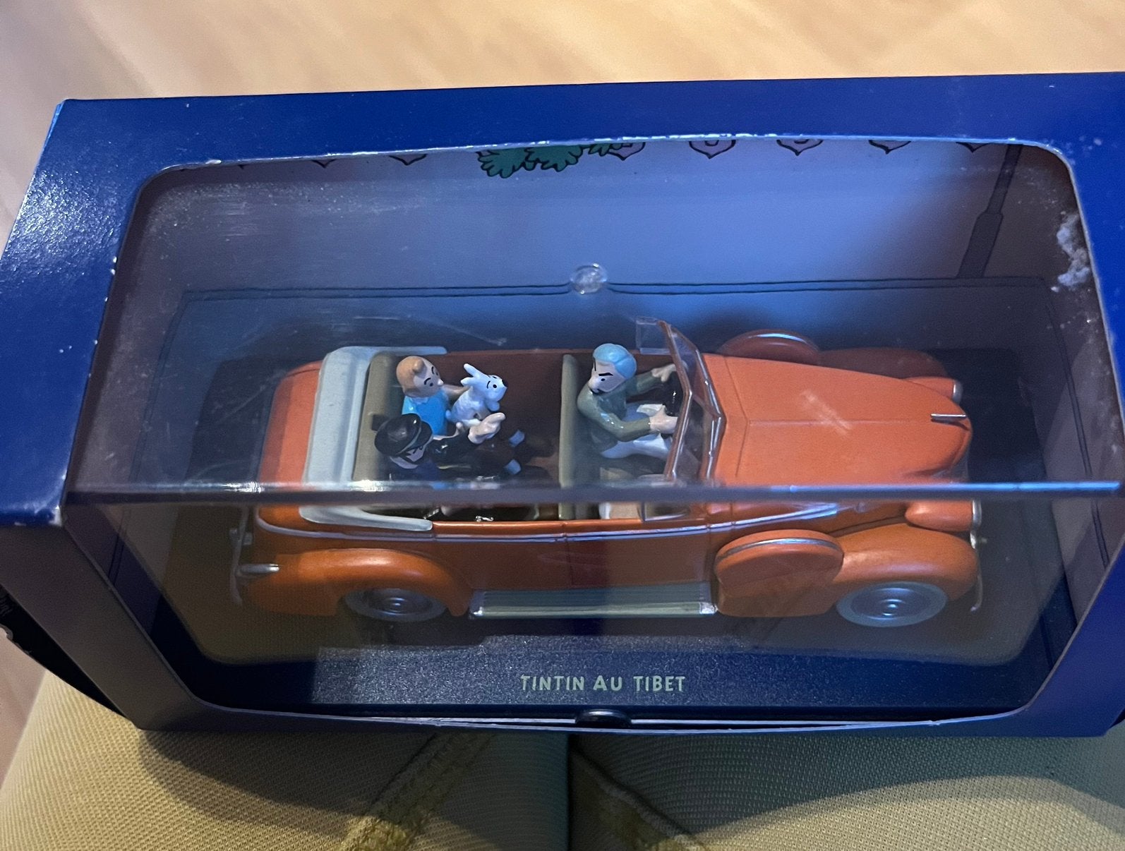 Kuifje beeldjes in auto ( 2 st)  uit strips . NIEUW in doos, Ophalen of Verzenden, Nieuw, Auto, Overige merken