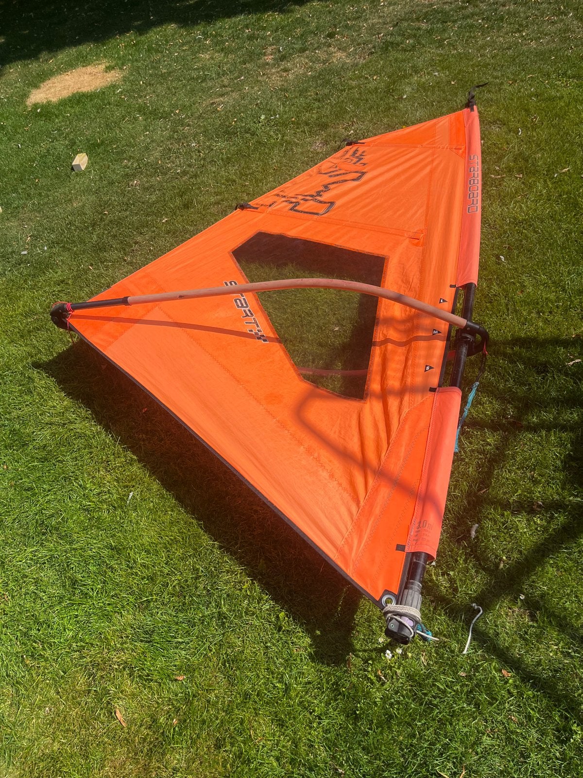 Starboard kinderzeil /windsurfzeil 3m2 (+evt. 2.5)  - Oranje, Watersport en Boten, Ophalen, Gebruikt, Minder dan 3.5 m², Met ophaalkoord