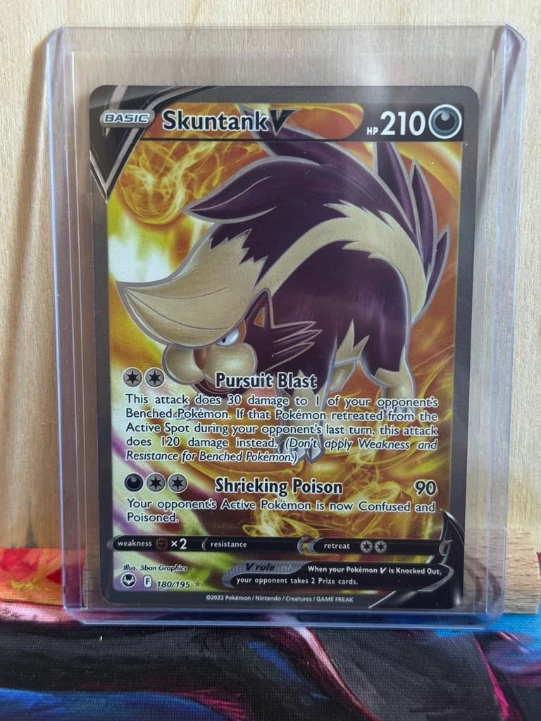 Skuntank V #180 — Silver Tempest, Hobby en Vrije tijd, Verzamelkaartspellen | Pokémon, Ophalen of Verzenden, Nieuw, Losse kaart