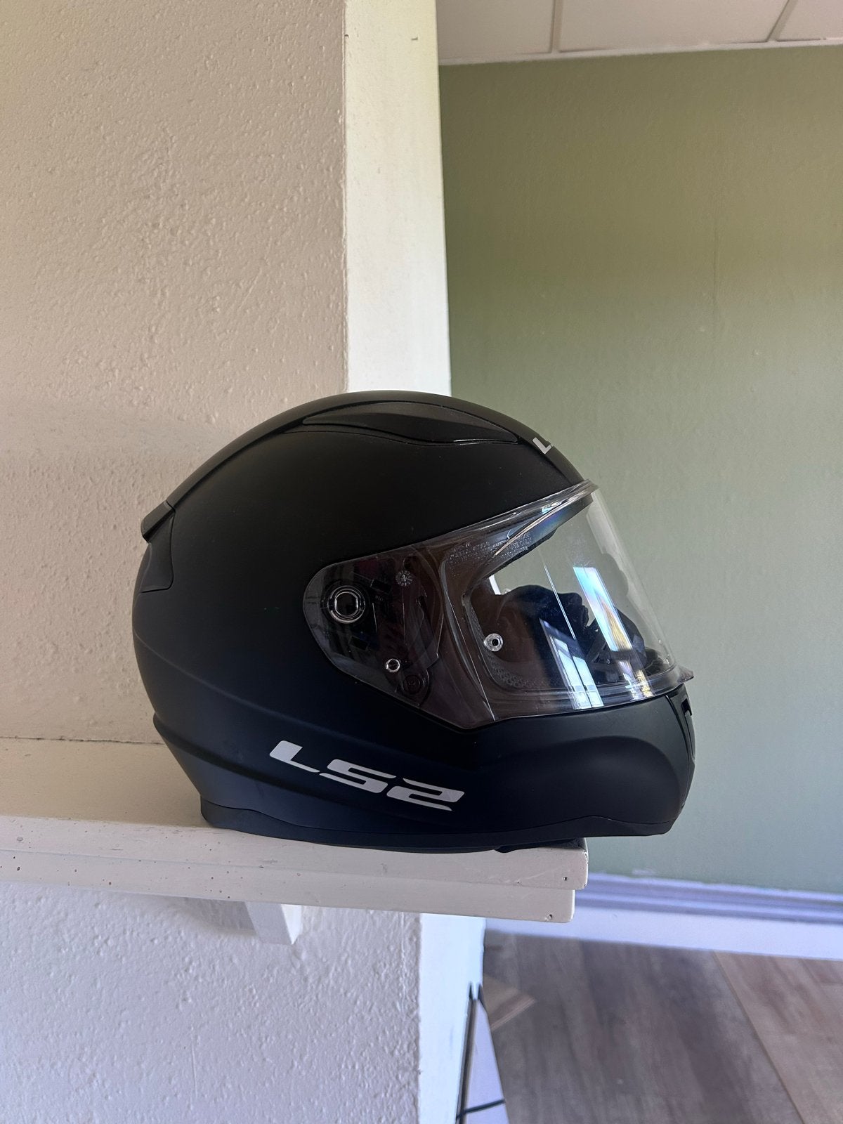 LS2 Helm - Maat 55-56 - Goede staat, Motoren, Kleding | Motorhelmen, Overige merken, Ophalen of Verzenden, Integraalhelm, S