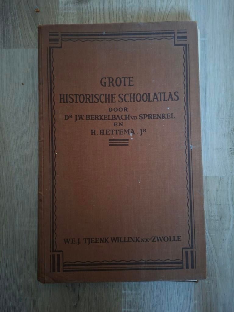 Historische Schoolatlas 1941 - Dr. Berkelbach v.d. Sprekel, Boeken, Atlassen en Landkaarten, Gelezen, Overige atlassen, Ophalen of Verzenden