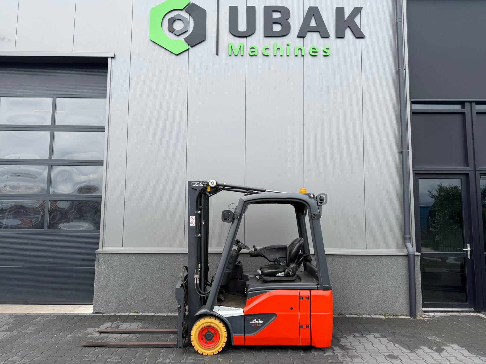 Linde E16 elektrische heftruck ‘triplo’ ‘vorkversteller’, 1000 tot 2000 kg, Ophalen of Verzenden, Elektrisch, Heftruck