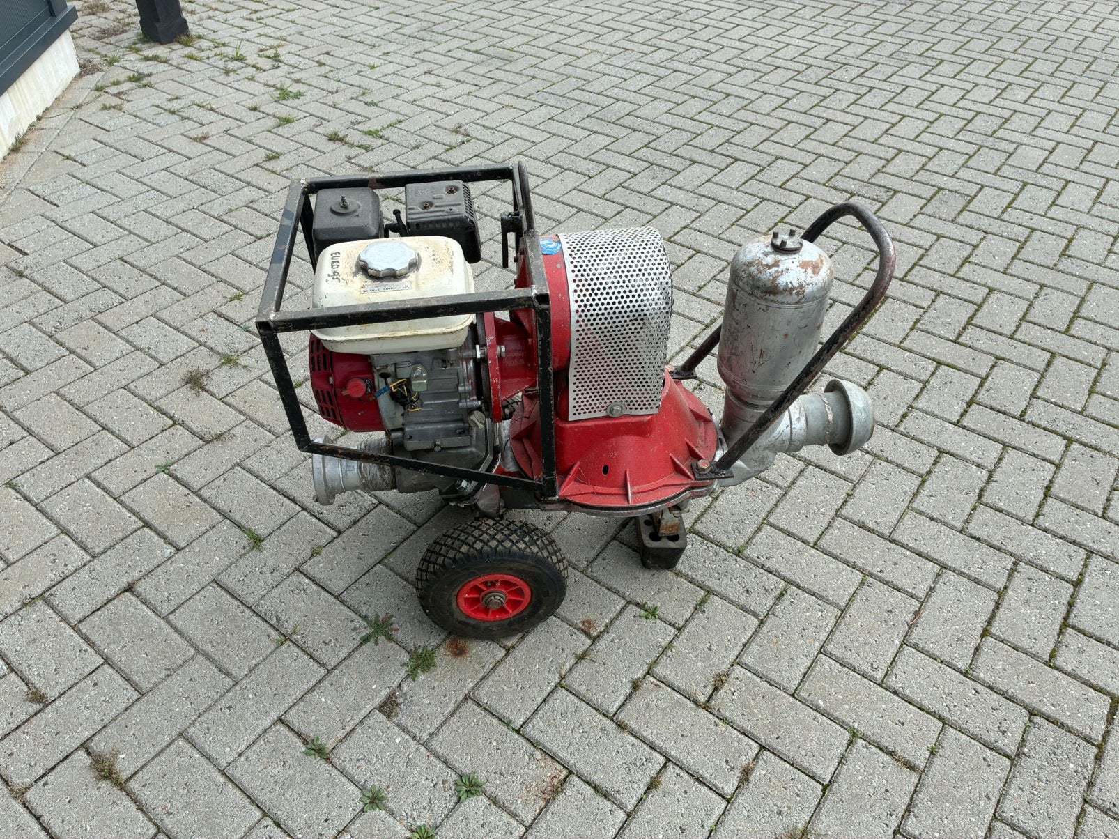 Membraam pomp met honda motor, Ophalen, Gebruikt, Besproeiingspomp