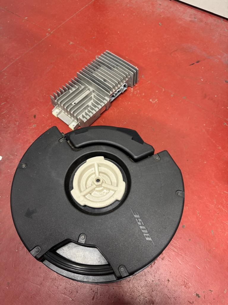 Saab 9-3ng Bose subwoofer en versterker, Ophalen of Verzenden, Gebruikt, Saab