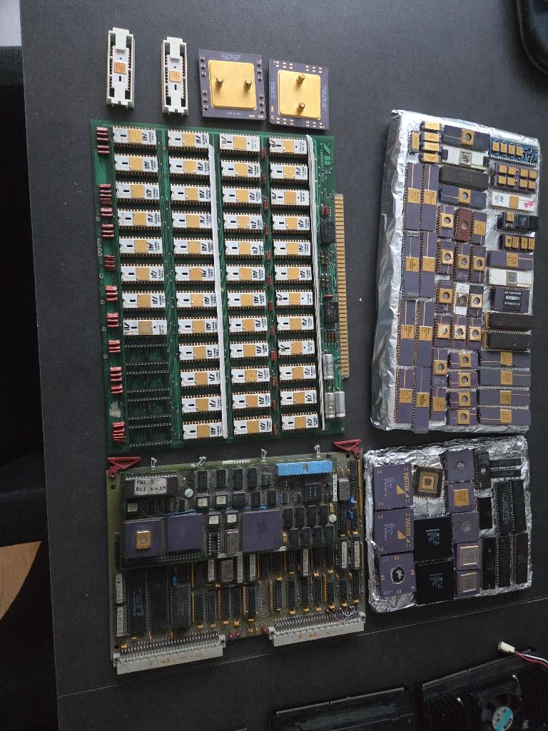 Vintage cpu eproms etc, Ophalen of Verzenden, Minder dan 2 Ghz