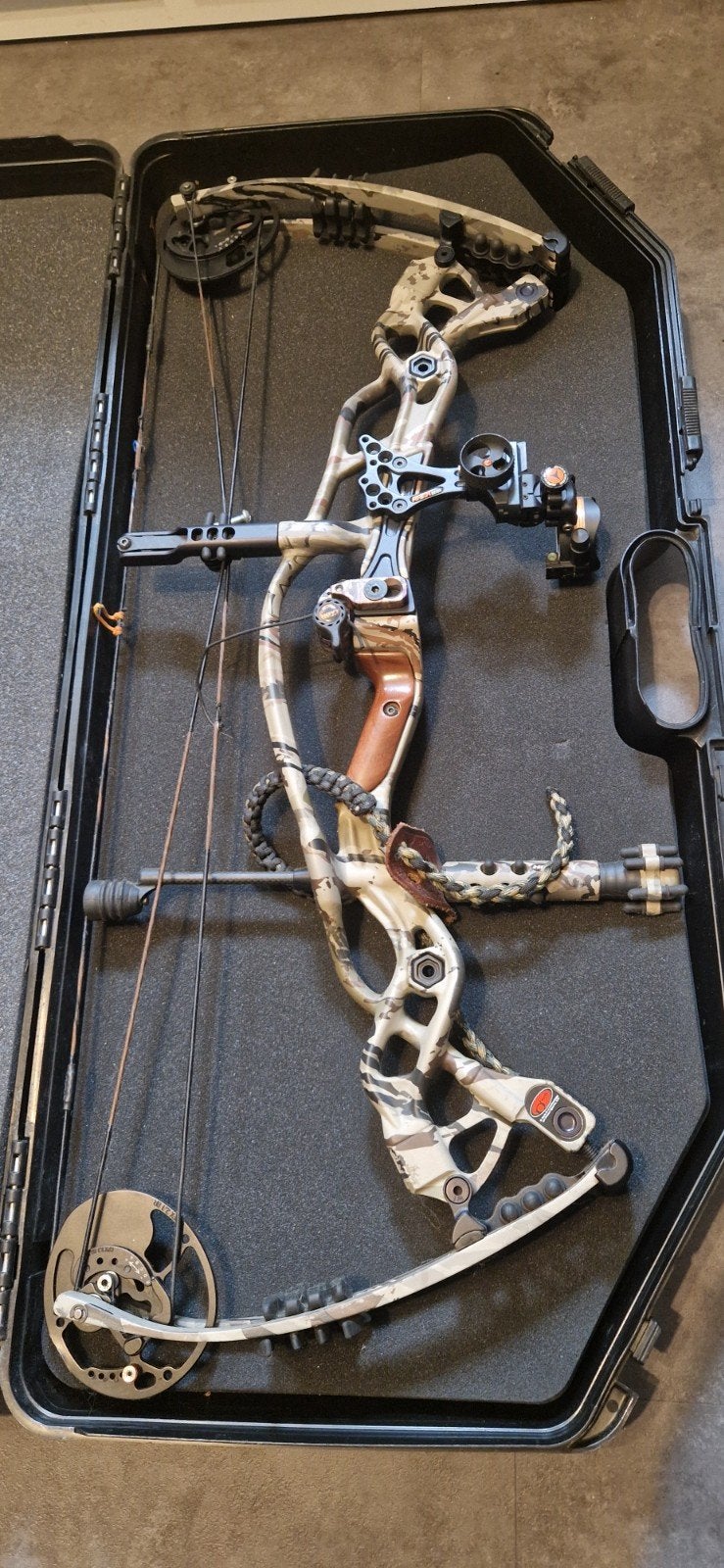 Hoyt Carbon Defiant compound boog 55 pond, Ophalen of Verzenden, Zo goed als nieuw, Compoundboog