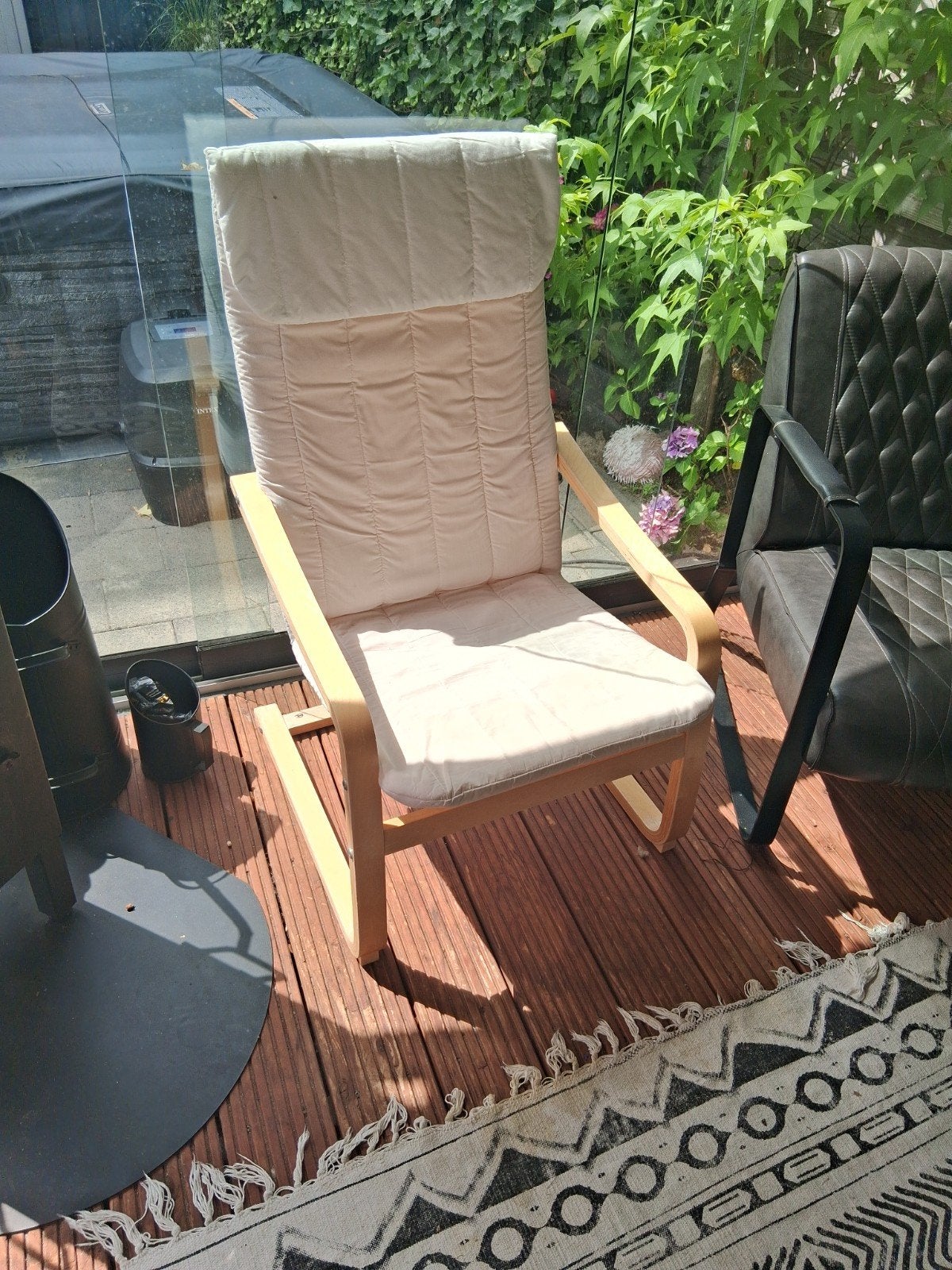 Comfortabele relaxstoel met houten frame, Ophalen, Gebruikt, Overige kleuren, Modern, Scandinavisch