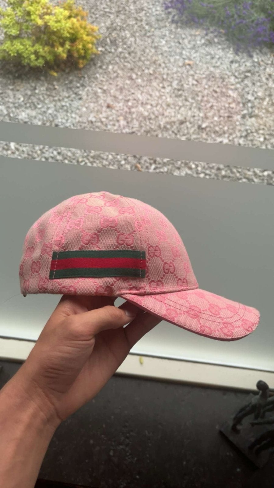 Gucci pet roze met GG-patroon en webstreep, Kleding | Dames, Hoeden en Petten, Ophalen of Verzenden, Gedragen, One size fits all
