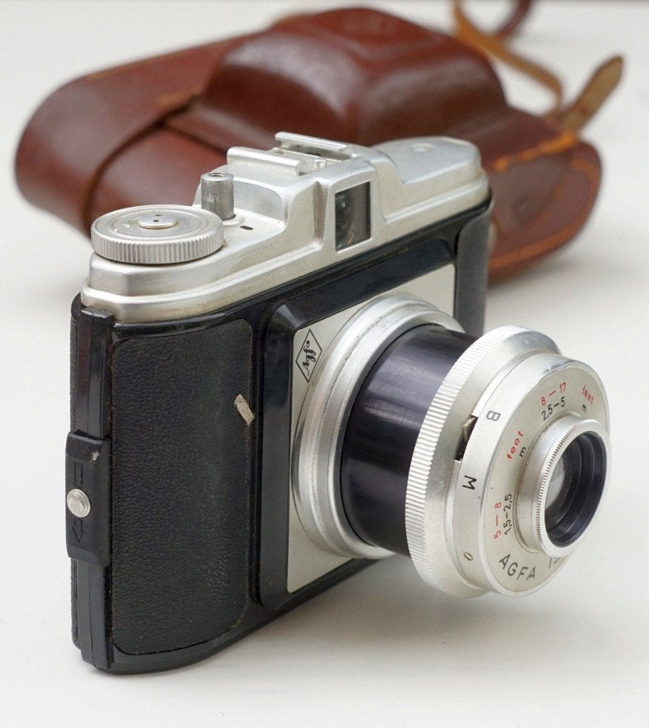 Agfa Isola 1 met tas (ca. 1958) met Agnar 75mm f6.3 (e.a.), Ophalen of Verzenden, Compact, Overige Merken