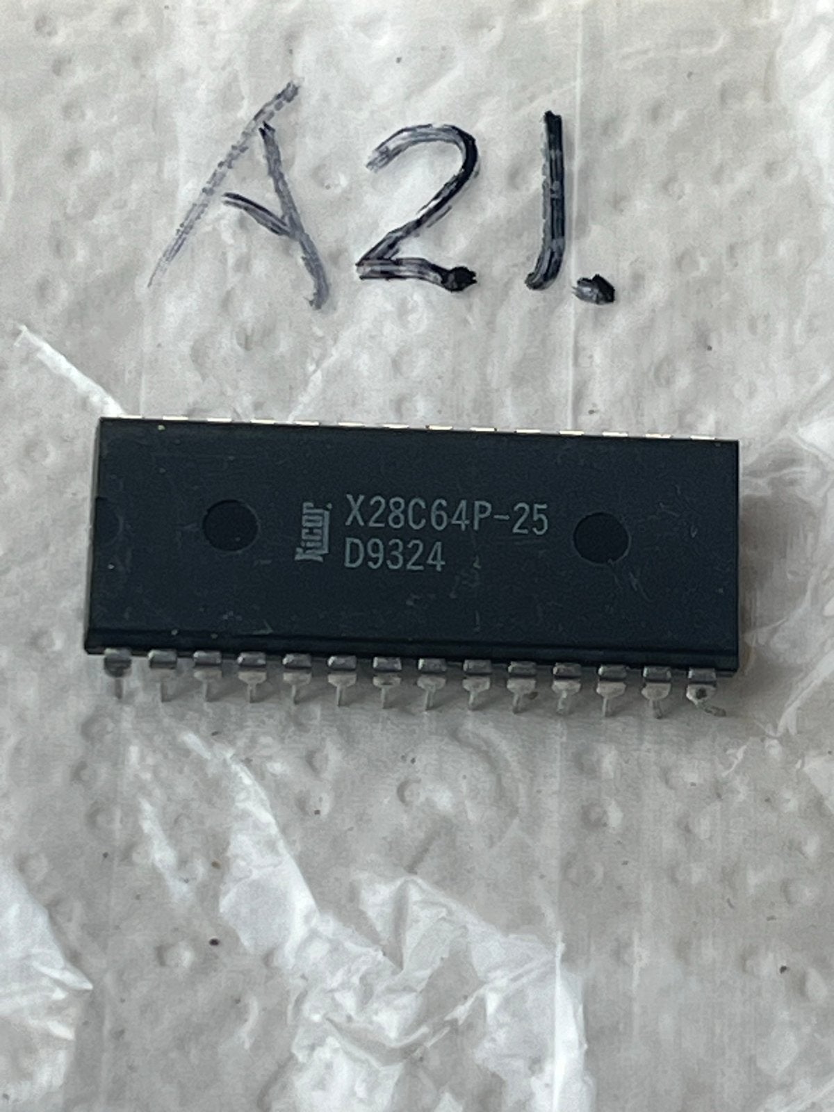 A21.- X28C64P-25 EEPROM IC - Nieuw, ongebruikt, Verzenden, Nieuw