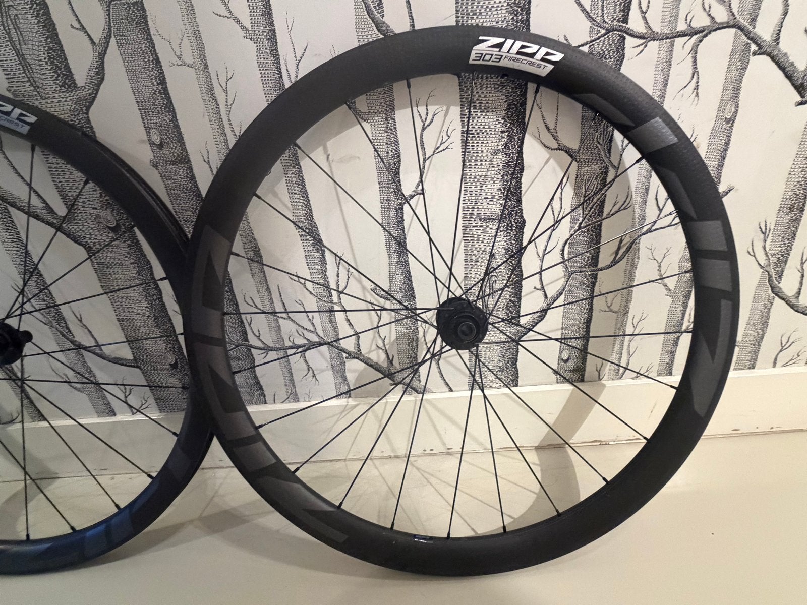 ZIPP 303 Firecrest Carbon Wielset - Zo goed als nieuw, Fietsen en Brommers, Wiel, Gravelbike, Ophalen of Verzenden, Zo goed als nieuw