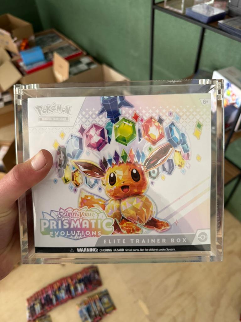 Prismatic evolutions etb meerdere beschikbaar, Ophalen of Verzenden, Zo goed als nieuw