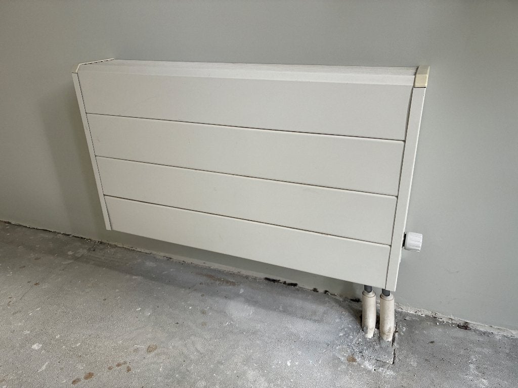 Jaga Tempo Wand radiator 70x41x12 cm, Ophalen, 30 tot 80 cm, Gebruikt, Radiator