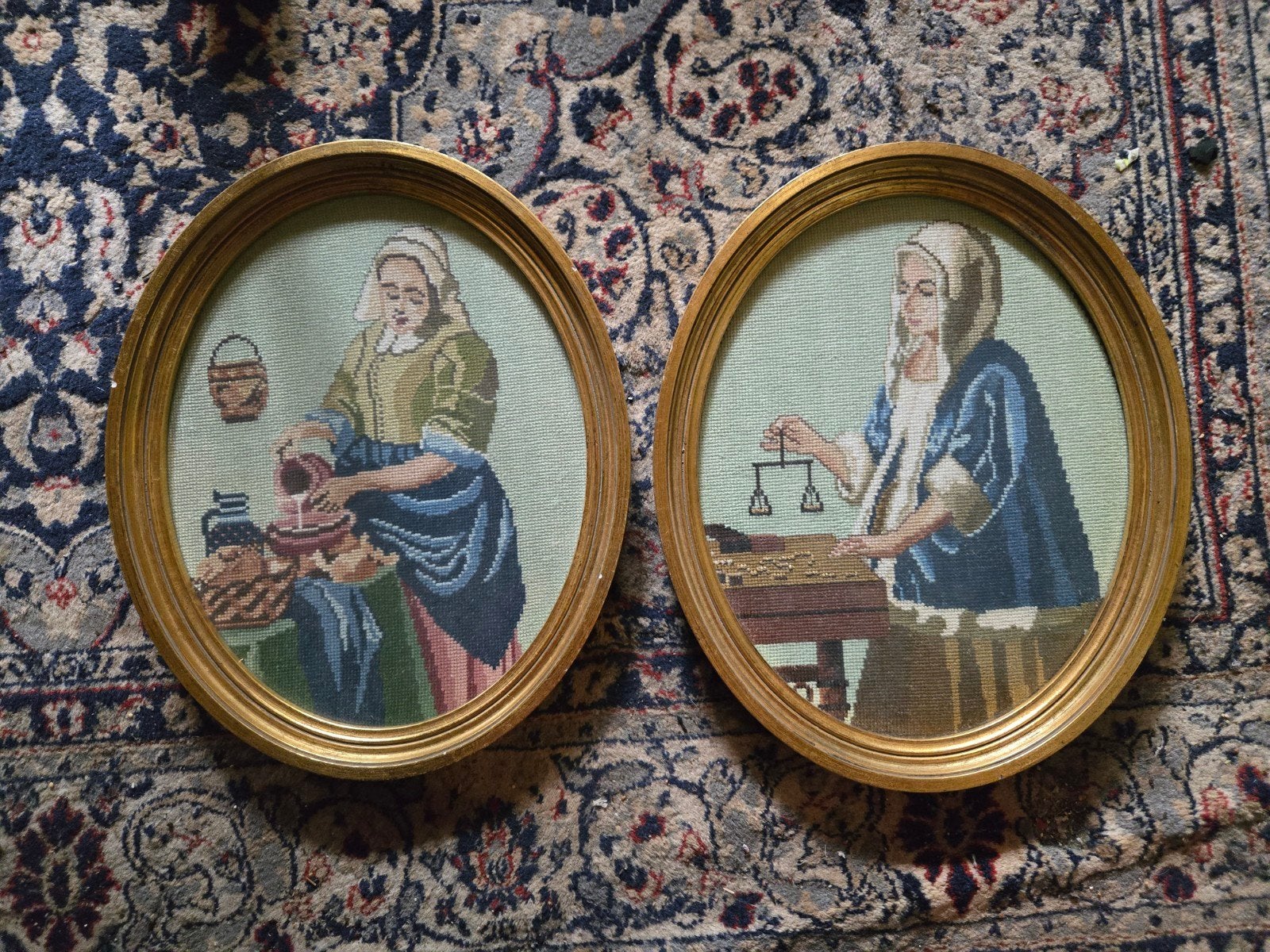Borduurwerken Vermeer in ovalen lijsten, Ophalen of Verzenden, Hout, Minder dan 50 cm, Minder dan 50 cm