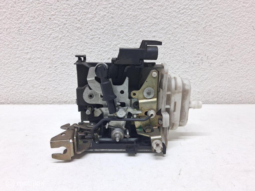 Deurslot mechaniek Rv Audi A3 8L ('96-'03) 8L1837016C, Auto-onderdelen, Audi, Gebruikt, Audi, Ophalen of Verzenden
