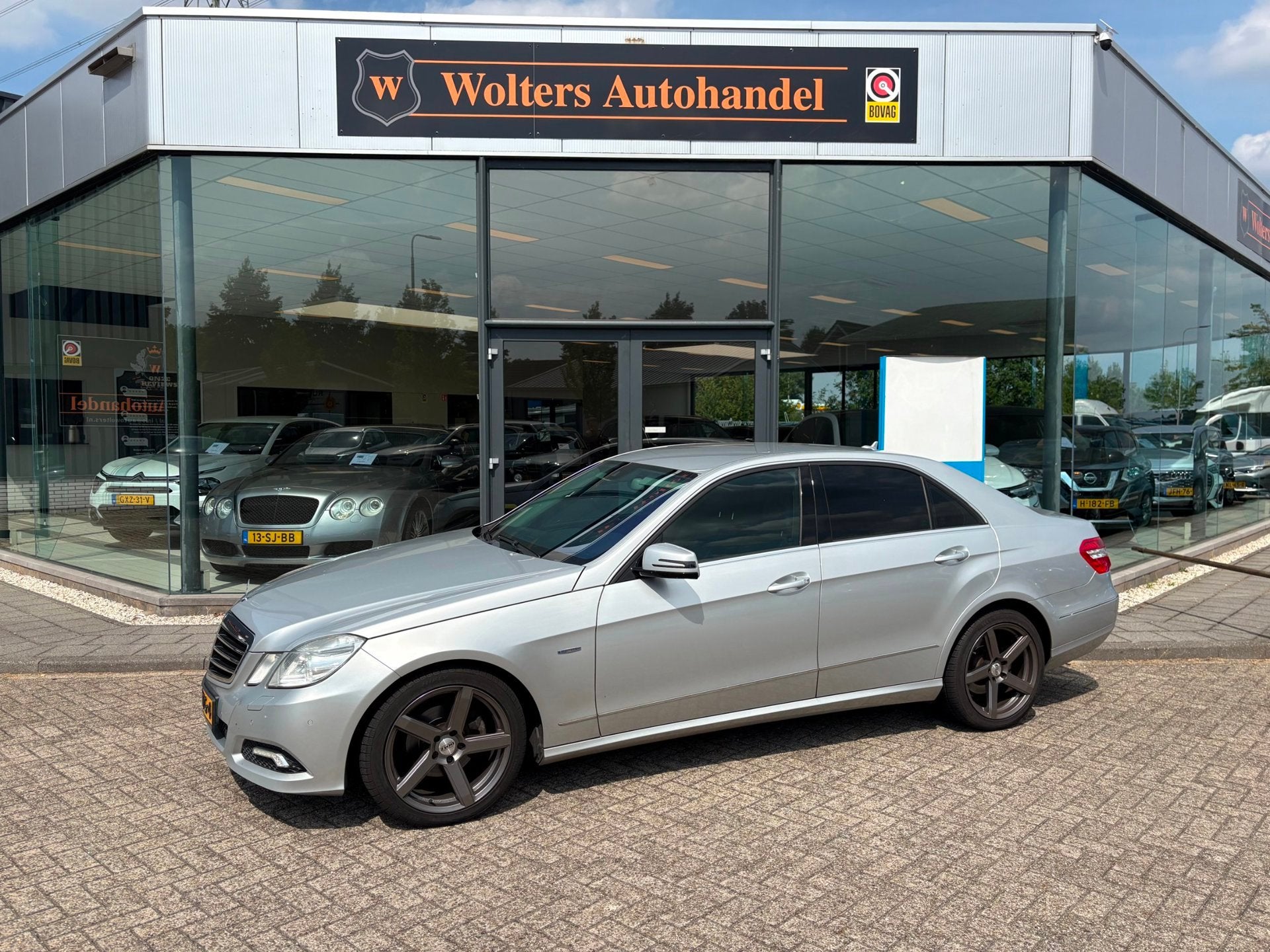 Mercedes-Benz E-klasse 200 CGI Business Class Avantgarde, Auto's, Mercedes-Benz, Euro 5, Achterwielaandrijving, Gebruikt, Zwart