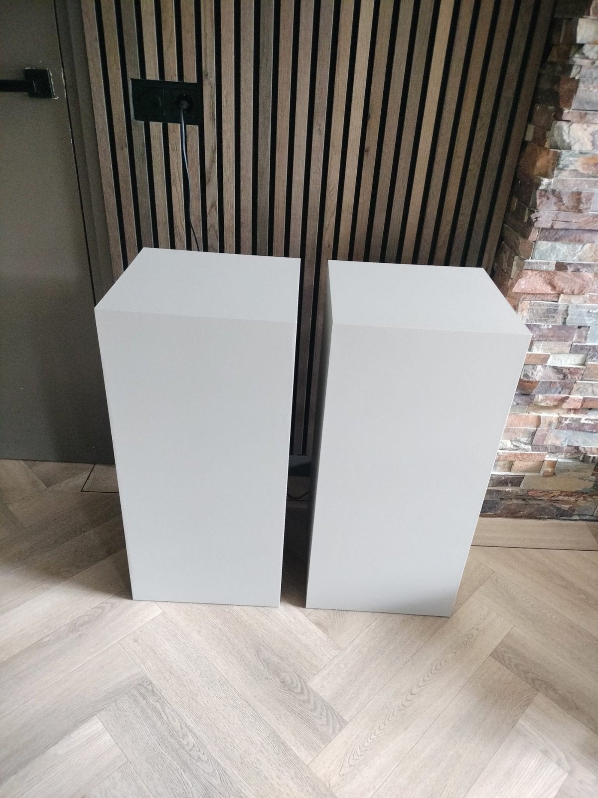Twee nieuwe decoratie zuilen, Ophalen, Nieuw