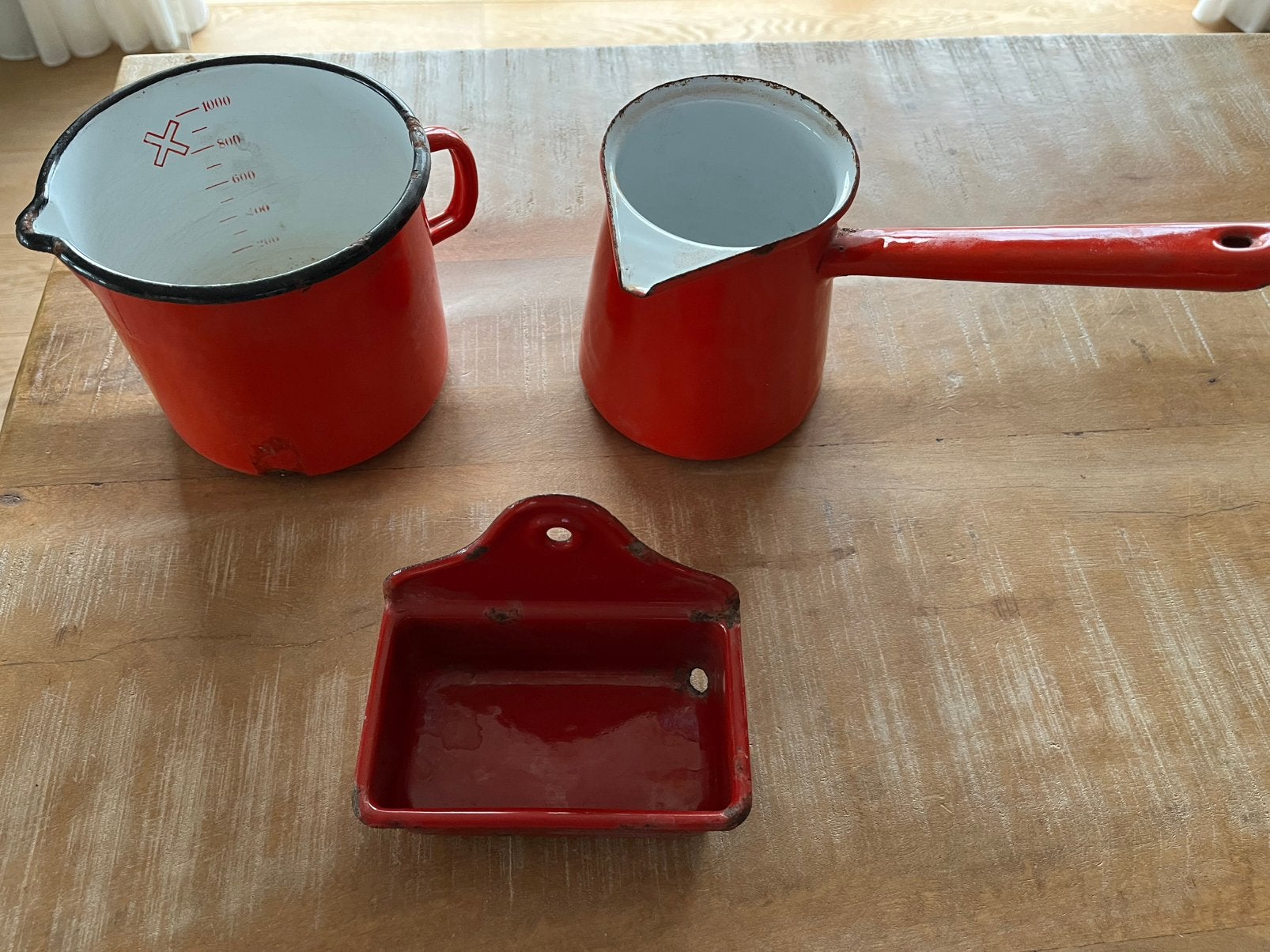Rood emaille, Ophalen of Verzenden