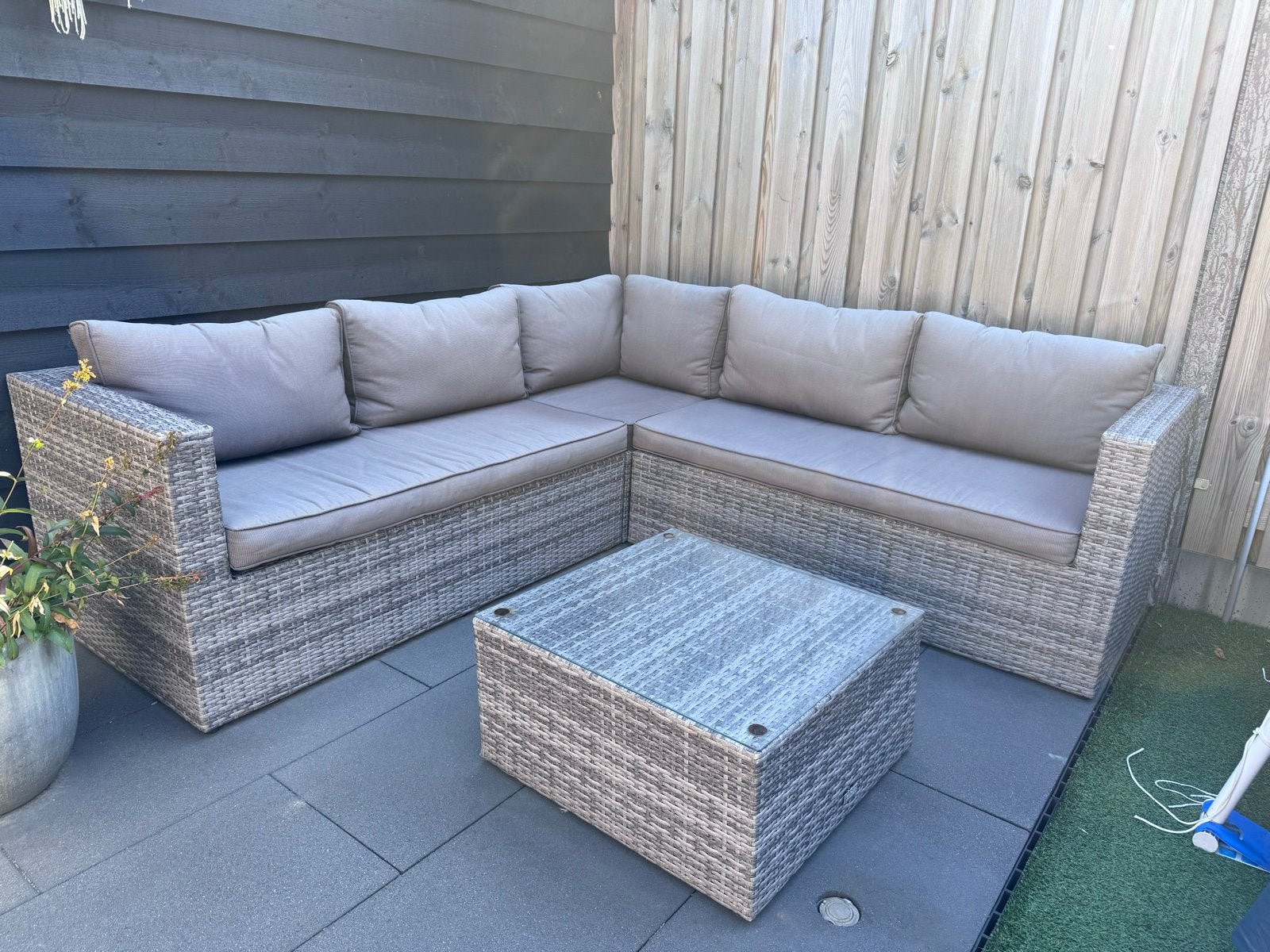 Loungeset Wicker Grijs 211x211 cm met kussens en regenhoes, Ophalen, 5 zitplaatsen, Gebruikt, Loungeset