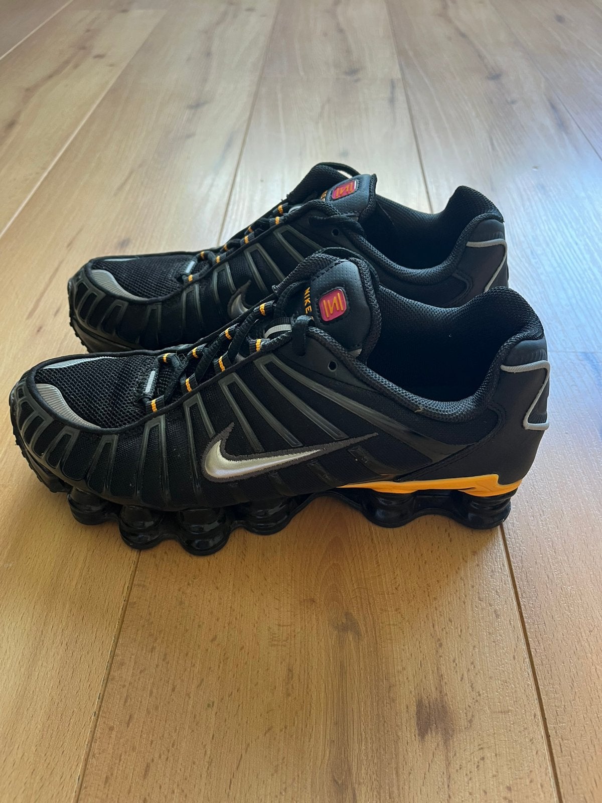 Sneakers Nike Shox maat 40,5, Ophalen of Verzenden, Zo goed als nieuw