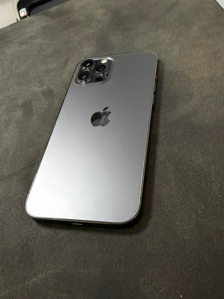 Iphone 12 pro max space gray 100% batterijcapaciteit, Telecommunicatie, Mobiele telefoons | Apple iPhone, Apple, Zwart, Zo goed als nieuw