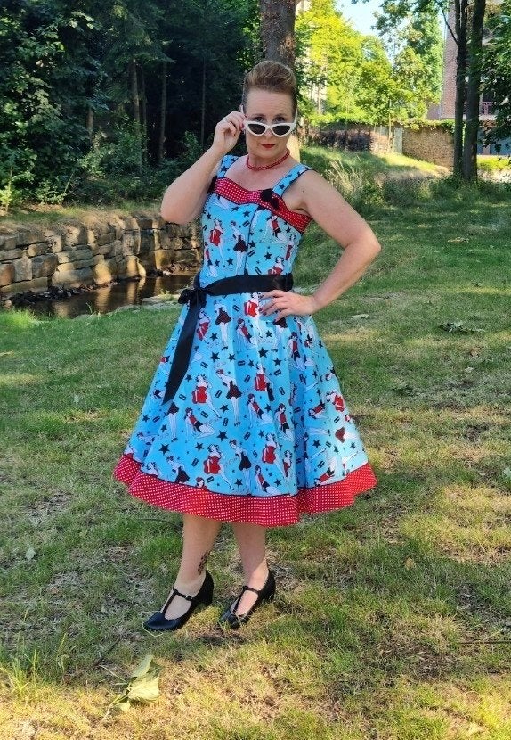 Hell Bunny 50's jurk, Ophalen of Verzenden, Zo goed als nieuw, Maat 42/44 (L), Carnaval