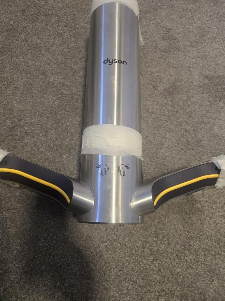 Twee Dyson Airblade handdrogers - Snel en Hygiënisch, Witgoed en Apparatuur, Overige Witgoed en Apparatuur, Ophalen, Zo goed als nieuw