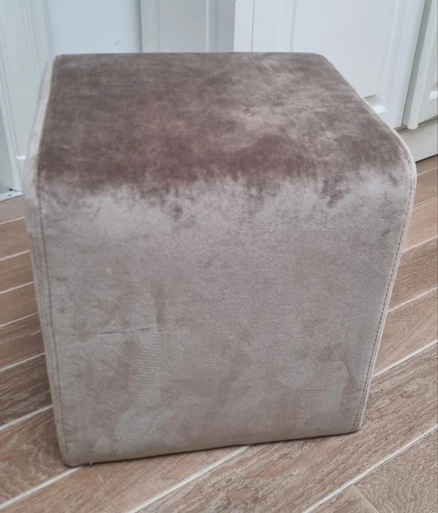 Velvet hocker, Ophalen of Verzenden, Zo goed als nieuw, Vierkant, Stof