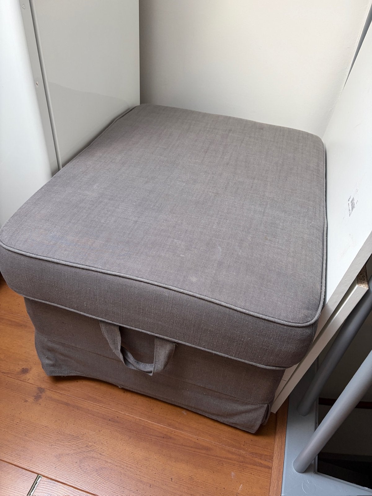 Ikea Ektorp poef - Grijs €15, Ophalen, Gebruikt, Stof, Rechthoekig