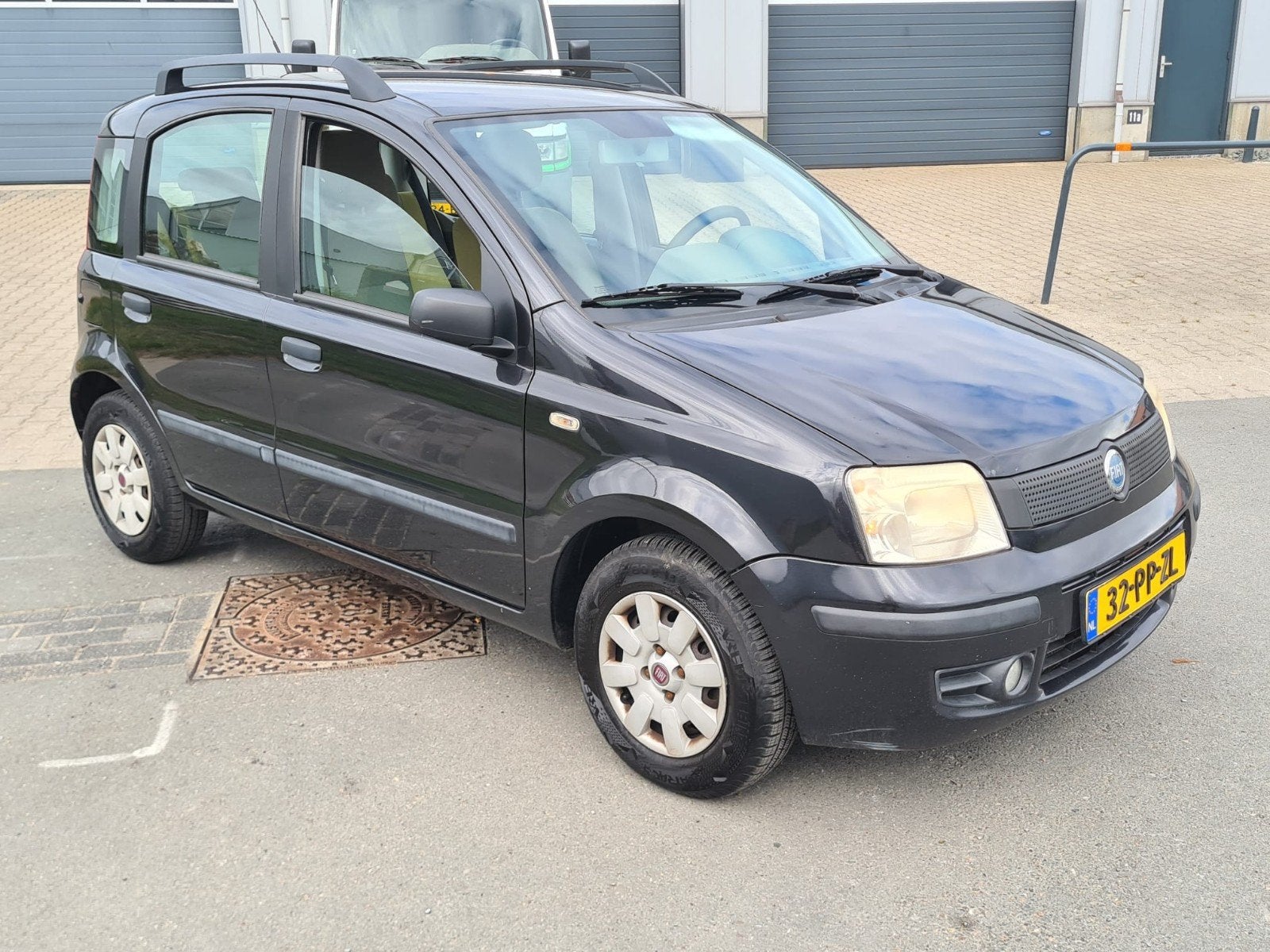 Fiat Panda 1.2 Dualogic Automaat 2004 Zwart, Auto's, Fiat, Stof, 840 kg, Zwart, Origineel Nederlands