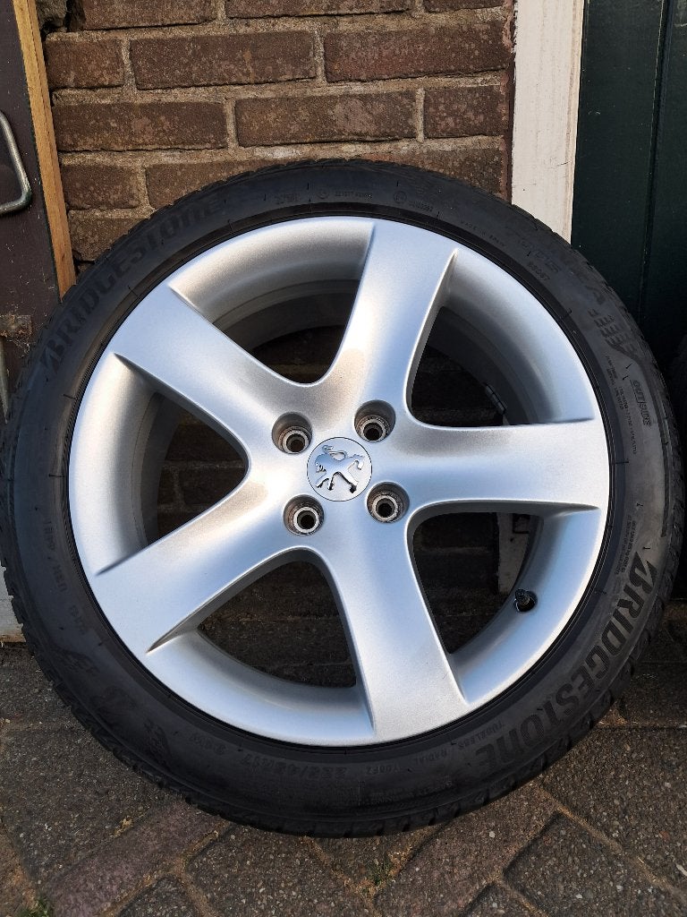 Peugeot velgen 17 inch. zgn Bridgestone banden, Ophalen, Velg(en), Nieuw, 17 inch