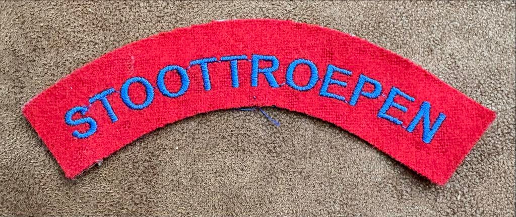 Militair Nederlands embleem Stootroepen, Verzamelen, Ophalen of Verzenden, Landmacht, Nederland, Embleem of Badge