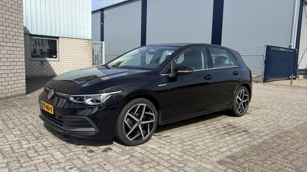 Volkswagen Golf 1.5 eTSI Automaat allesomvattend STYLE Pakke, Euro 6, 4 cilinders, 150 pk, Zwart