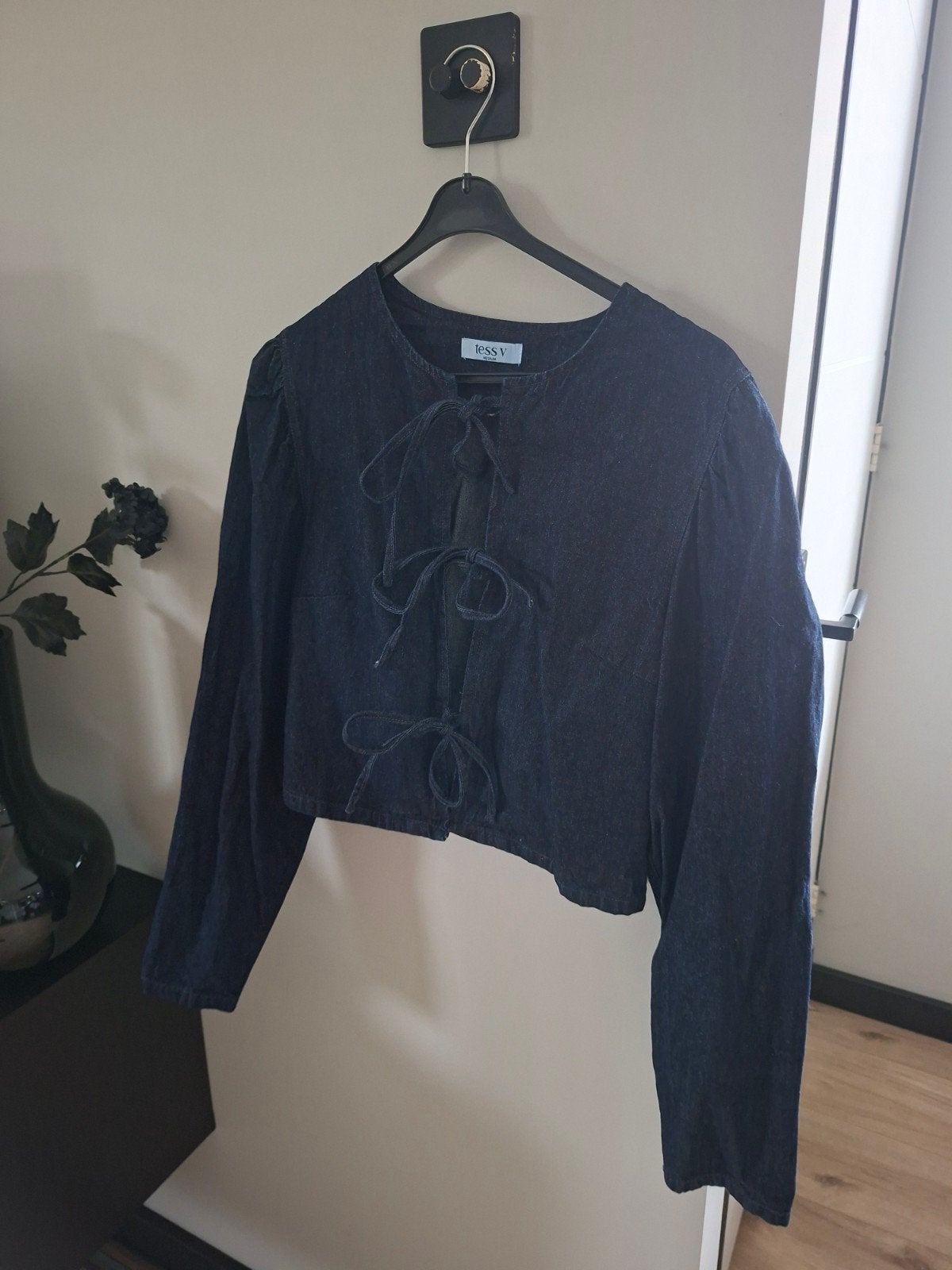 Donkerblauwe spijkerblouse met strikdetails Tess V, Maat 38/40 (M), Blauw, Ophalen of Verzenden, Zo goed als nieuw