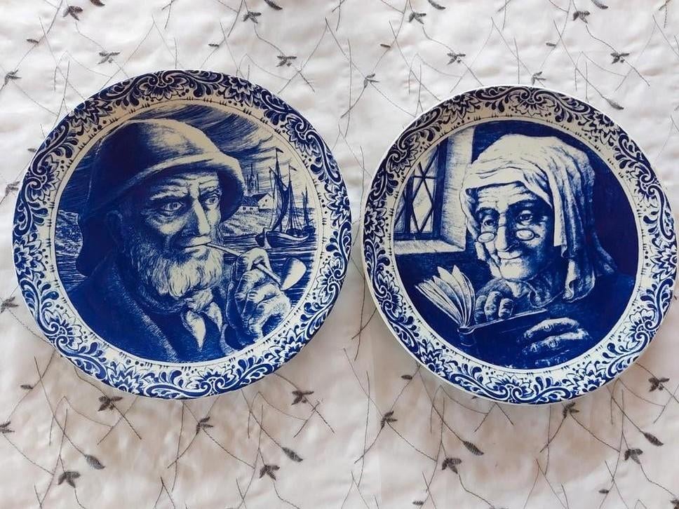 Boch Belgium/ La Louvière Delfts borden boer en boerin, Antiek en Kunst, Antiek | Wandborden en Tegels, Ophalen of Verzenden
