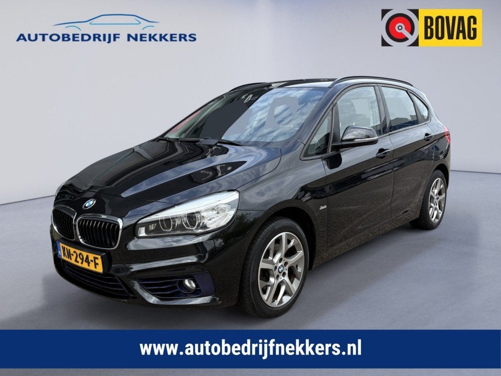 Bmw 2-SERIE 218I SPORT, Auto's, BMW, Voorwielaandrijving, 136 pk, Gebruikt, Zwart
