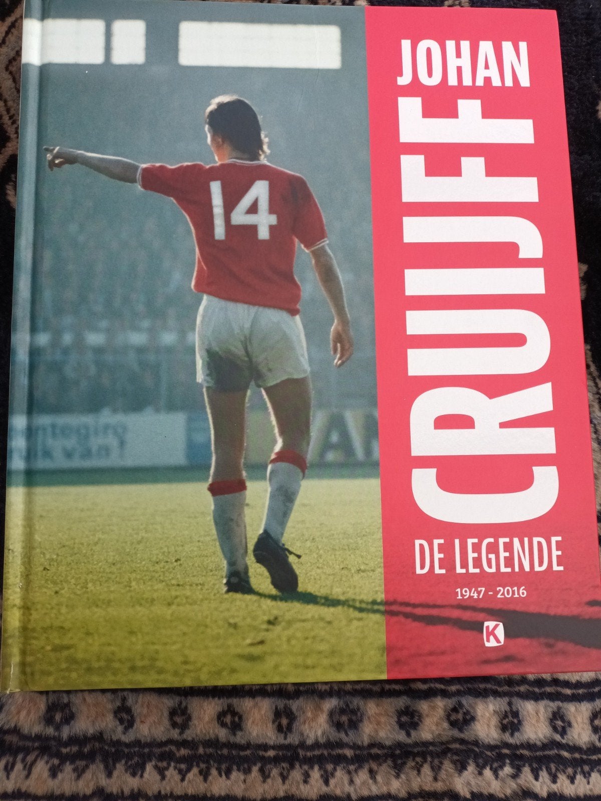 Johan Cruijff: De Legende (1947-2016) - 416 pagina's, Ophalen of Verzenden