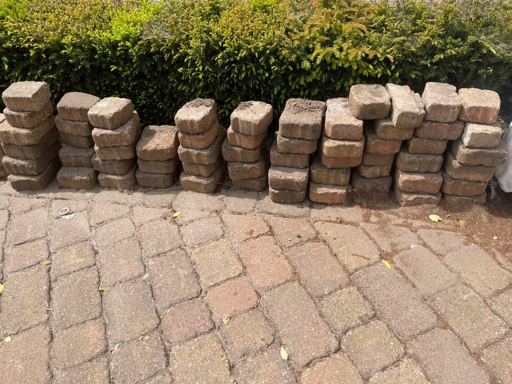 Gratis 70 sierstenen voor paadje, Tuin en Terras, Tegels en Klinkers, Ophalen, Zo goed als nieuw, Beton, Klinkers