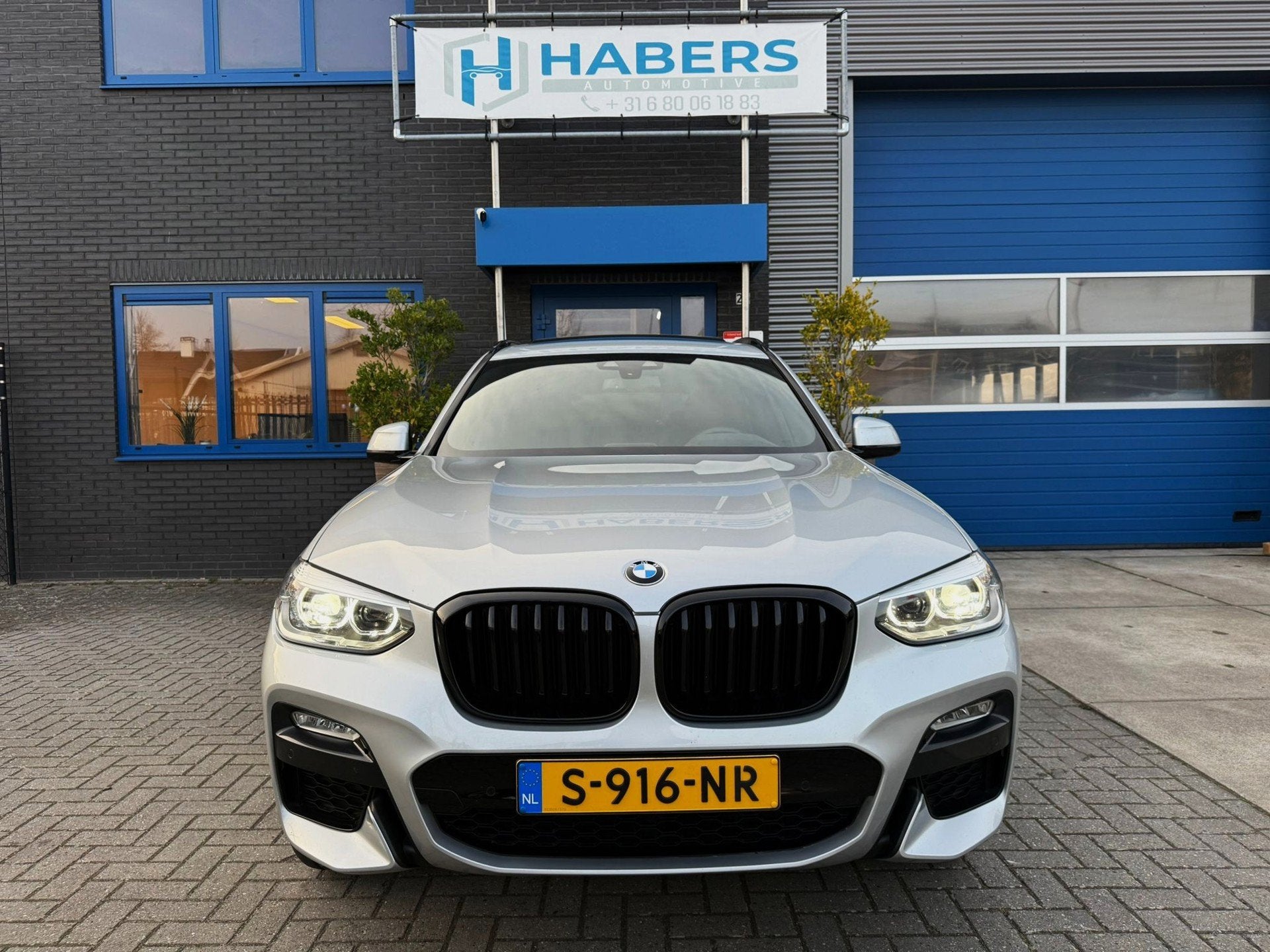 Foto 2 van BMW X3 XDrive30i High Executive 252PK|M-Pakket|HUD|Pano|Spor